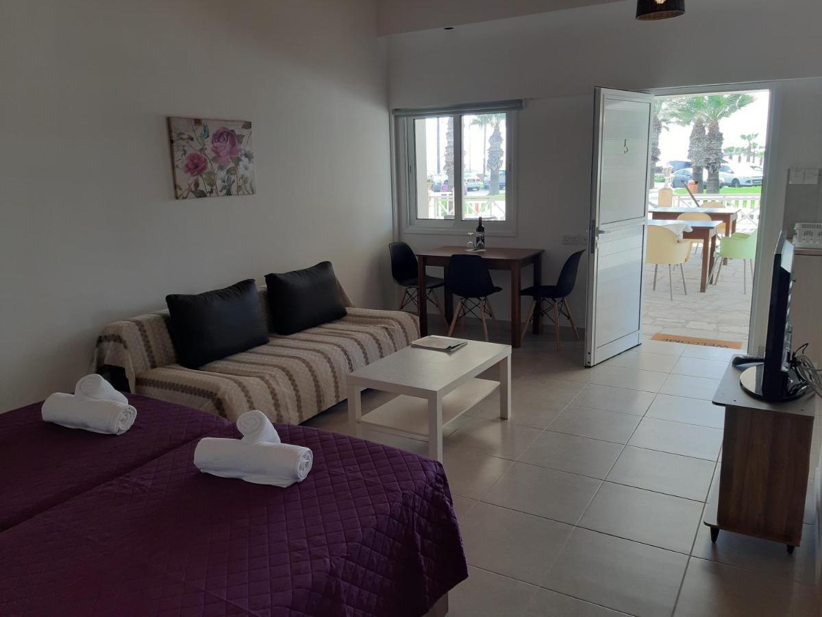 Zorbas Sea View No 5 Apartment Larnaca Ngoại thất bức ảnh