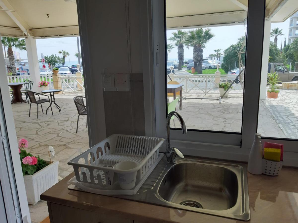 Zorbas Sea View No 5 Apartment Larnaca Ngoại thất bức ảnh