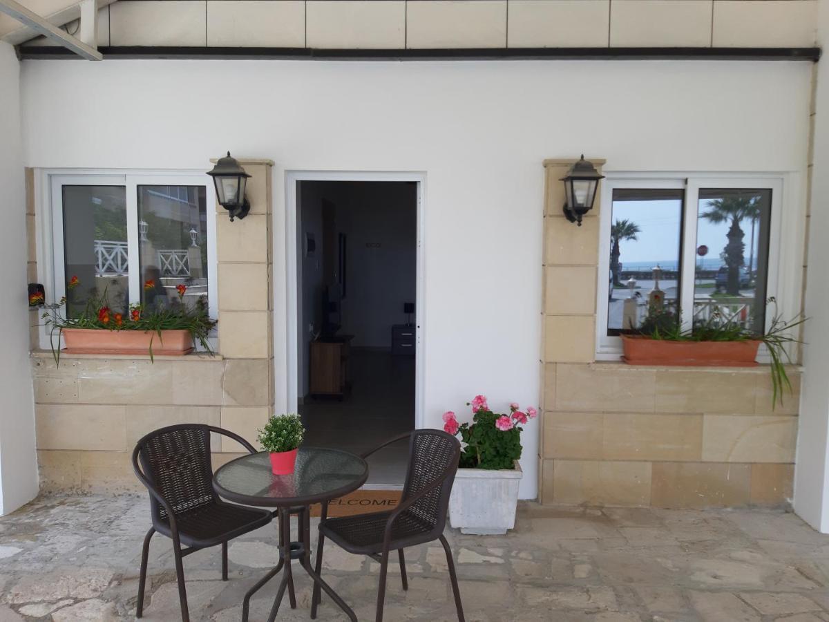 Zorbas Sea View No 5 Apartment Larnaca Ngoại thất bức ảnh